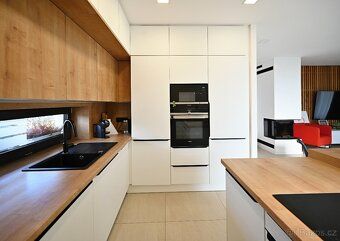 Sale of family house in Františkovy Lázně Sale of modern new build (164m²) in one of the…