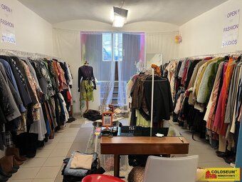 Ev.č. 5433B017 Nabízíme k pronájmu komerční prostor o výměře