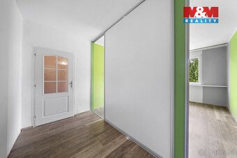 Nabízíme prostorný družstevní byt 2+1 o výměře 62,95 m² s mo