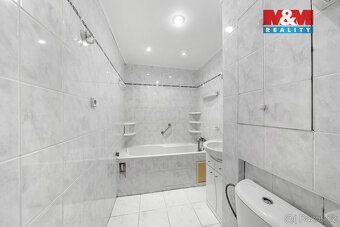 Nabízíme prostorný družstevní byt 2+1 o výměře 62,95 m² s mo