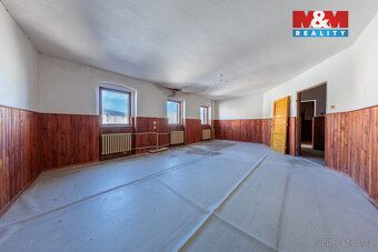 Prodej víceúčelové komerční budovy (obchod a služby) v centr