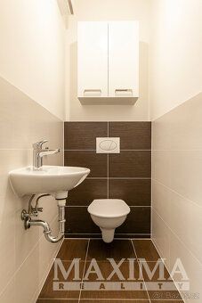 Beautiful, bright apartment 3+kk with an area of 86m2 with loggia (+8.6m2) on the 4th floor in…