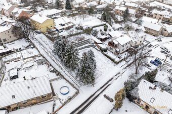 Nabízíme k prodeji stavební pozemek v obci Lužná u Rakovníka