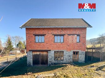Nabízíme k prodeji rodinný dům o zastavěné ploše 75 m² s čís