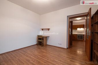 Nájemné 18.000,- Kč + poplatky 3.500,- Kč. Kauce 21.000 ,-Kč
