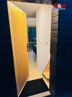 Sale of enchanted modern cottage in the forest - perfect escape for a couple