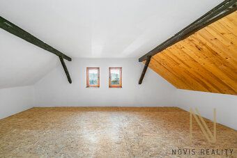 Nabízíme k prodeji rodinný dům v klidné části obce Honezovic