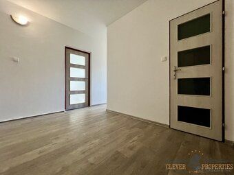 Ref #00929-1 We offer for rent a bright and very cozy apartment