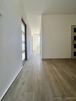 Ref #00929-1 We offer for rent a bright and very cozy apartment