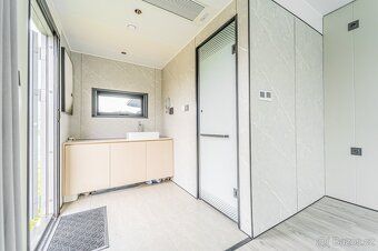 Sale of luxury mobile homes (mobileheime) We offer for sale two modern premium mobile homes…