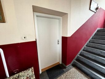 Ve výhradním zastoupení majitelky nabízím pronájem samostatn