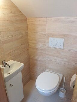 We offer for sale a stone, incredibly airy maisonette apartment