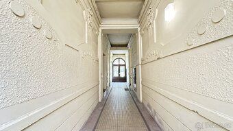 In exclusive representation of the owner we offer for sale an above-standard large apartment…