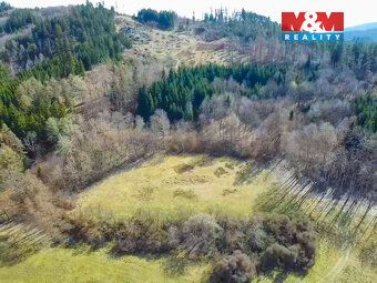 Prodej uceleného souboru luk o celkové výměře 8 056 m², kter