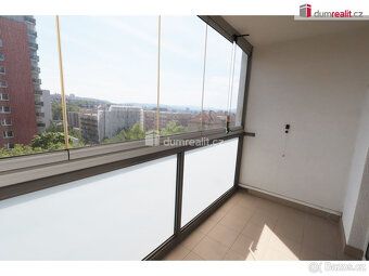 služby 3000 Kč / 1 osoba, 3800 Kč / 2 osoby + elektrika, Dum