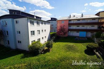 K dlouhodobému podnájmu nabízíme byt o dispozici 2+kk v klid
