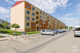 Naše společnost Vám nabízí k pronájmu byt 2+1 s balkonem, Uh