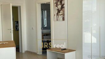 Ev.č. 00075-1 Exkluzivní investiční apartmán 140 m² s panora