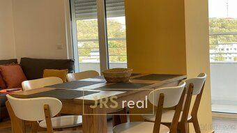 Ev.č. 00075-1 Exkluzivní investiční apartmán 140 m² s panora