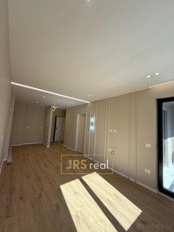 Ev.č. 00117-1 Prodej apartmánu 2+kk u moře – Mali i Robit, D