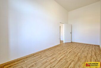 Ev.č. 5272Z059 Nabízíme k pronájmu byt 2+1 o velikosti 48 m²