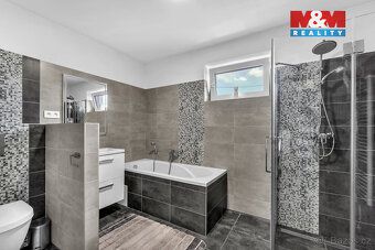 Nabízíme k prodeji moderní novostavbu samostatně stojícího r