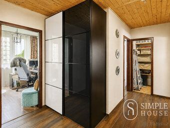ID: GS104
Nabízíme k prodeji velmi světlý a vkusně řešený by