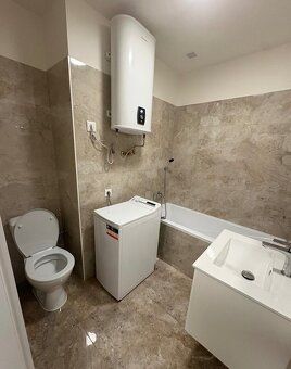 Pronájmu krásný zařízený byt- garsonku. 28m2 který se nacház