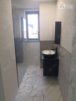 Nabízíme Vám k pronájmu moderní byt o dispozici 2+1 ve 2. po