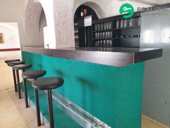 Nabízíme k prodeji ubytovací areál, stojící na překrásném mí
