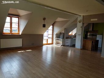 Olomouc-Lická 8/22. V patře byt 4+KK 180m2 + terasa 40m2 + b