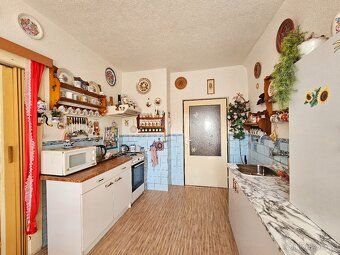 Exkluzivně nabízíme k prodeji rodinný dům o velikosti 230 m2