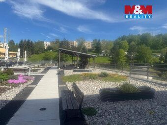 Nabízíme k pronájmu světlý byt 2+kk o užitné ploše 55 m² v k
