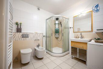 Looking for a spacious and airy apartment over 100 m²?