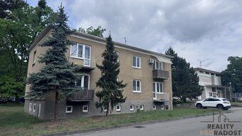 Nabízíme k dlouhodobému pronájmu moderně zrekonstruovaný byt