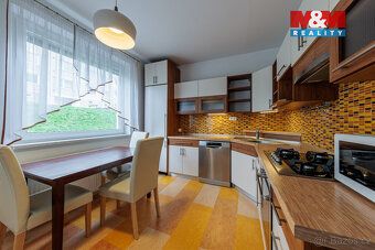 Spacious 3BR apartment of 76 sqm located on the 2nd floor in well maintained prefab panel…