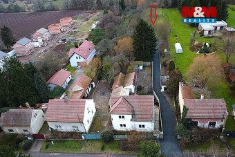 Nabízíme k prodeji pozemek o rozloze 2021 m² v katastrálním 