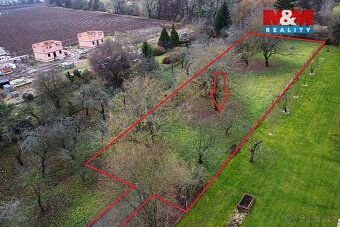 Nabízíme k prodeji pozemek o rozloze 2021 m² v katastrálním 