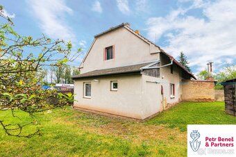 Ref. No. 00170 This property offers honest family housing