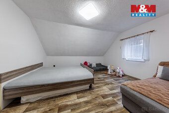 Nabízím k prodeji prostorný rodinný dům 5+1 o užitné ploše 1