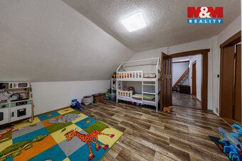 Nabízím k prodeji prostorný rodinný dům 5+1 o užitné ploše 1