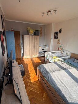 Nabízíme slunný byt v soukromém vlastnictví 2+1 / 60 m2/ s d
