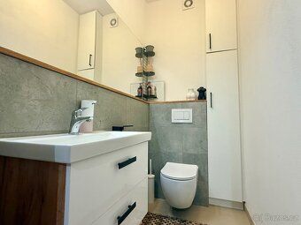 We offer for sale an upscale sunny apartment 3+kk with garage in Ostrava's prestigious…
