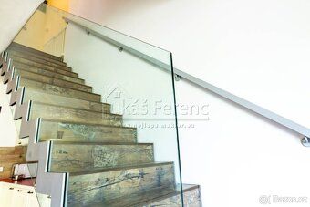 Nabízíme k prodeji moderní rodinný dům o dispozici 3+kk s ga