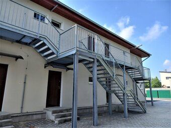 Rent apartment 1+kk, 31 sqm, in village Račiněves, 2 km from exit 29