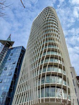We offer for long-term rent an exceptional apartment of layout 3