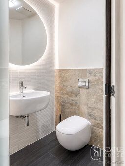 We offer for long-term rent an exceptional apartment of layout 3