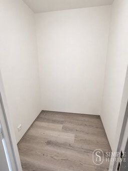 ID: G1267
Nabízíme k dlouhodobému pronájmu prostorný a světl