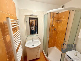 Ev.č. 06904 Byt 3+1 o výměře téměř 80 m² s lodžií, kompletně