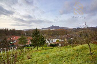 Tento rodinný dům s rozsáhlým pozemkem o rozloze 5026 m² se 